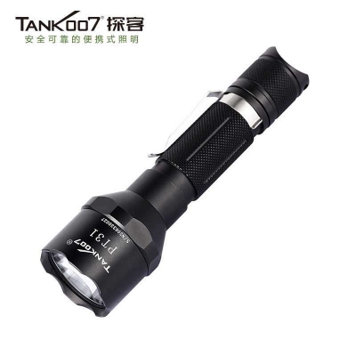 TANK007進(jìn)口LED夜騎露營(yíng)戰(zhàn)術(shù)防身水安全錘超亮遠(yuǎn)射手電筒PT31探客